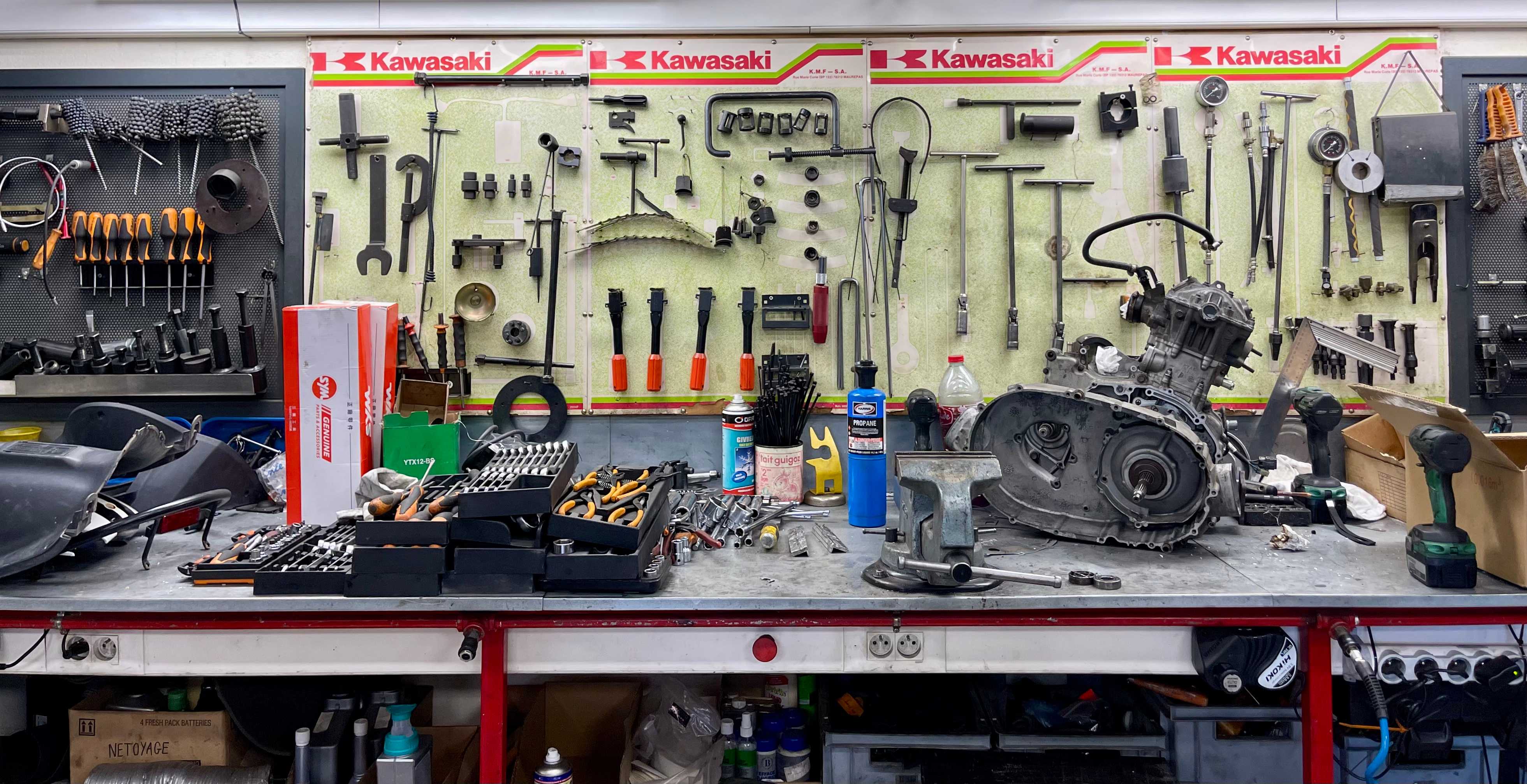 Atelier de réparation de Moto Racing à Saint-Barth
